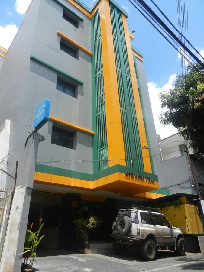 Karsa Utama Hotel Jakarta Exterior photo